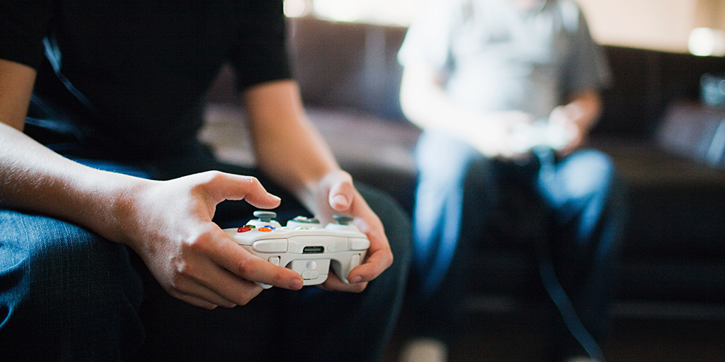 P-C-MKT80037-Reactive_SM-VideoGameAddict-FB
