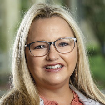 Headshot of Jennifer S. Turner, FNP