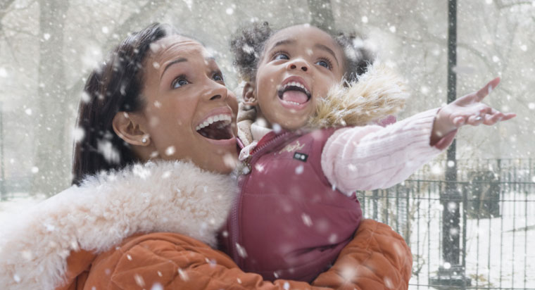 P-W-WMN95278-Eating-Snow-lg P-W-WMN95278-Eating-Snow-lg