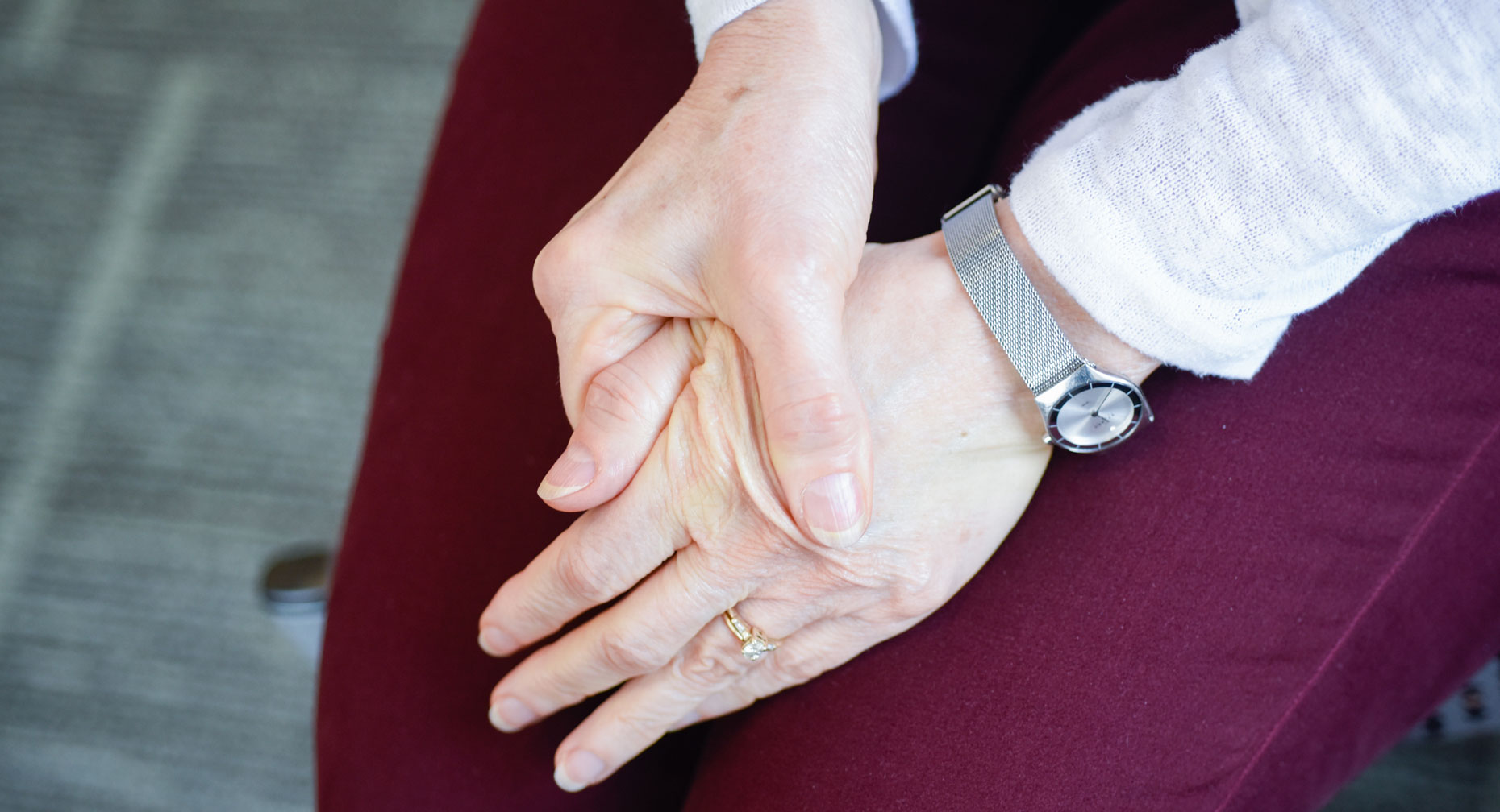 p-w-wmn63053-oh-my-aching-hands-lg