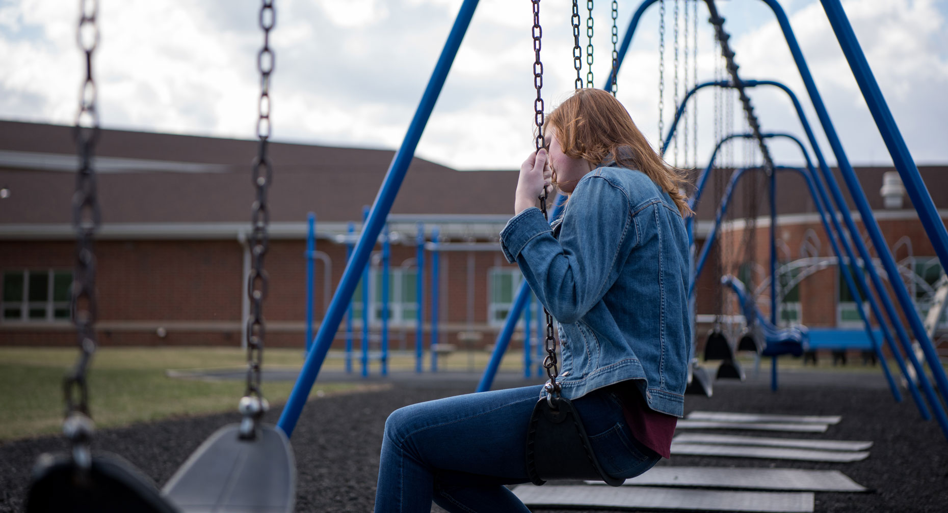 p-w-wmn80517-spot-warning-signs-teen-suicide-lg
