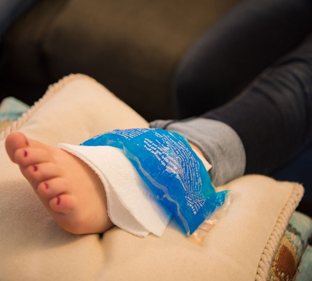 5 Things Need to Know Sprained Ankle small 5 Things Need to Know Sprained Ankle small